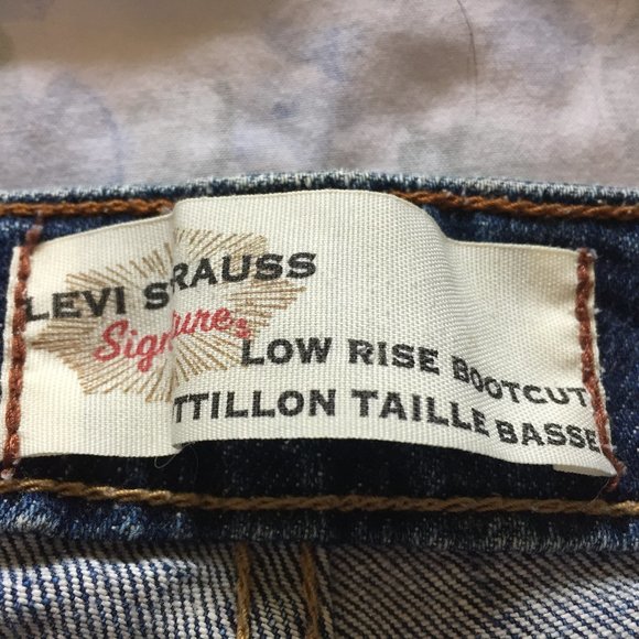 Levi Strauss Low Rise Bootcut Jeans - Picture 4 of 6